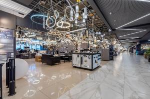 Современный свет, г.Москва - ТЦ "Family Room", Ленинградское шоссе 25, этаж 4, павильон 4F10-4F09