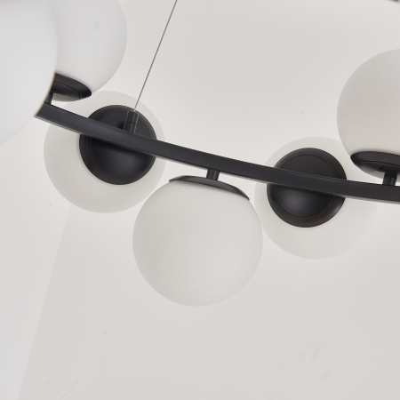 Люстра черня D90см