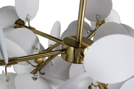 Люстра с плафонами бронза D68см